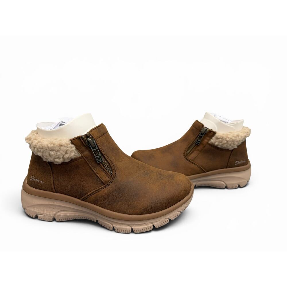 Skechers Easy Going Social Mode Boots Women’s 5 Dark Brown NIB
